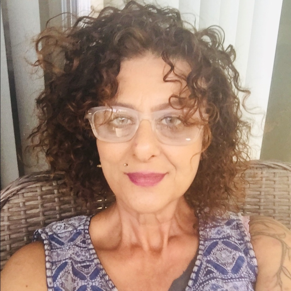 Meet your Posher, Iness